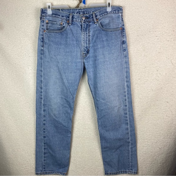 Levi's Other - VTG‎ Y2K Levi’s 505 Regular Fit Straight Leg 32x30 Light Wash Distressed/Flawed